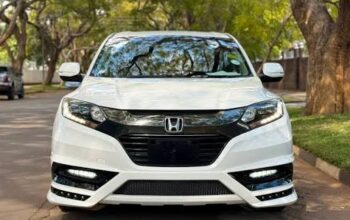 Pristine Honda Vezel Z Package (2016/2017) – Fully Loaded SUV