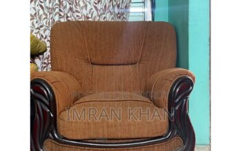 Old Sofa Set